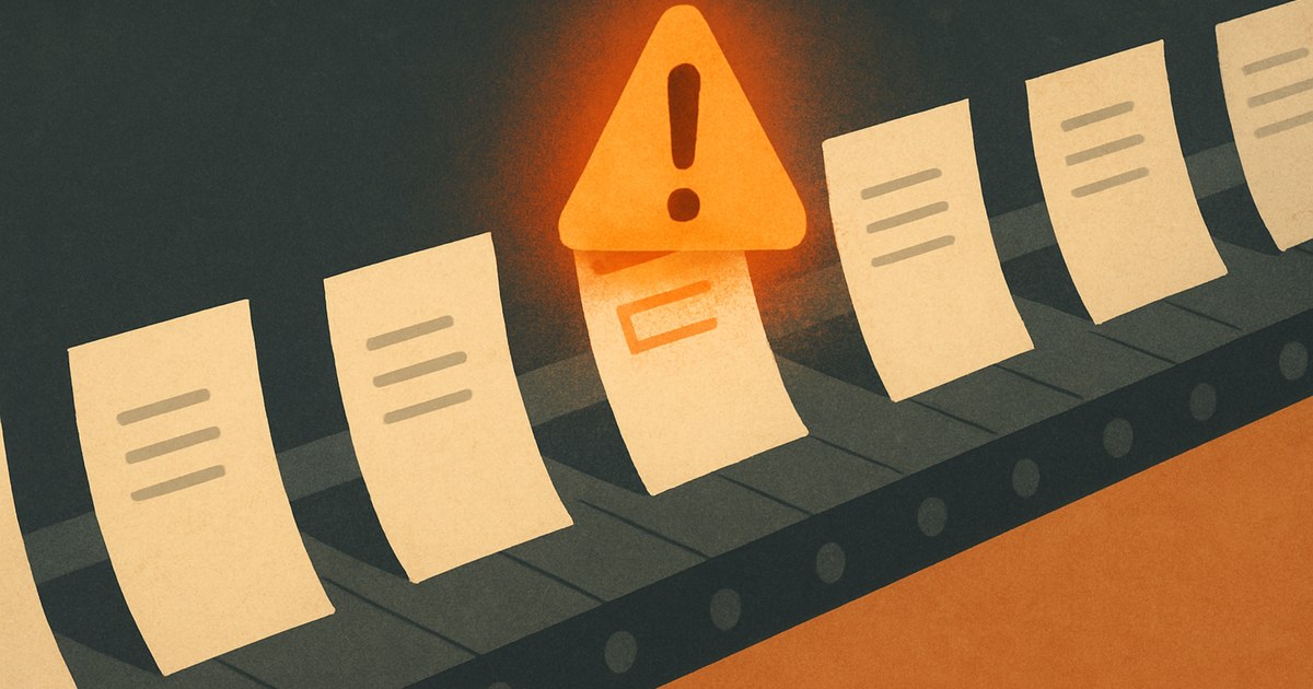 Illustration af et samlebånd med ensartede dokumenter og et advarselslignende lys ovenover, som symbol på straf af masseproduceret AI-indhold